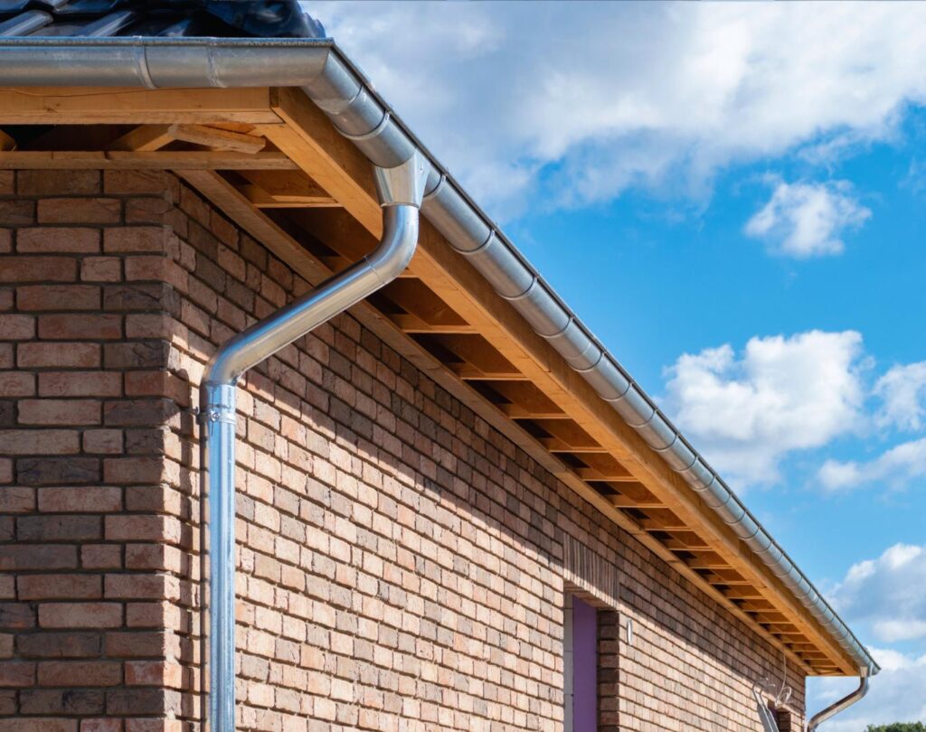 Experienced gutter company near me in Weaverville, NC, providing seamless aluminum systems